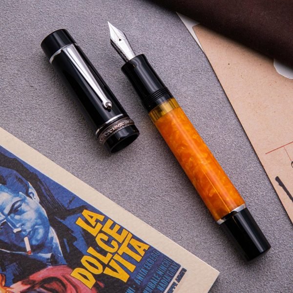 DE0048 - Delta - Dolcevita Big Size Black - Collectible pens - fountain pen & More