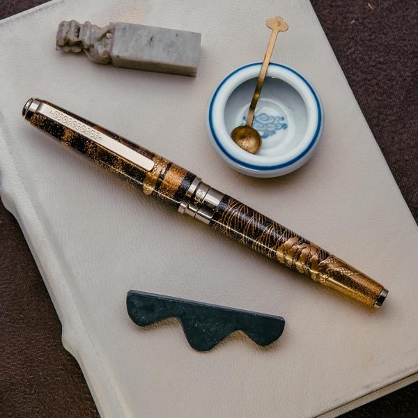 SA0001 - Sailor - Kaga Maki-e Mountain Landscape - Collectible pens - fountain pen & More