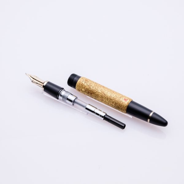 SA0004 - Sailor - Kou-Shu Negoro Nuri Gold with Cross Emperor Nib