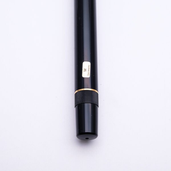 MB0322 - Montblanc - Writers Edition Agatha Christie 4810 - Collectible fountain pen and more-1