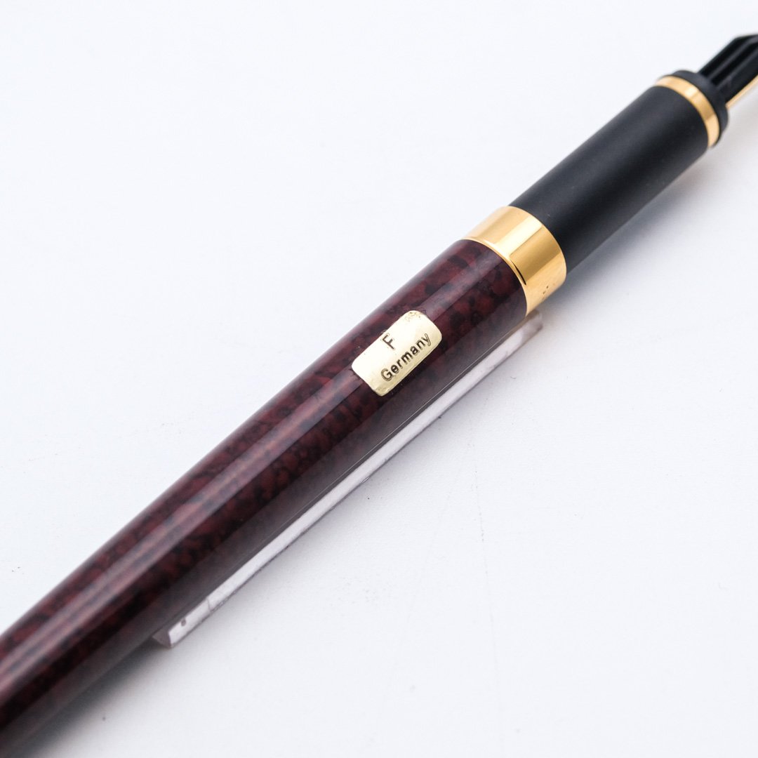 MB0399 - Montblanc - Noblesse douè Red lacquer - Collectible fountain pens & more -1