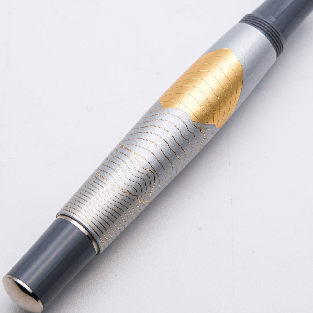 PE0045 - Pelikan - m640 Mount Everest - Collectible fountain pens & more