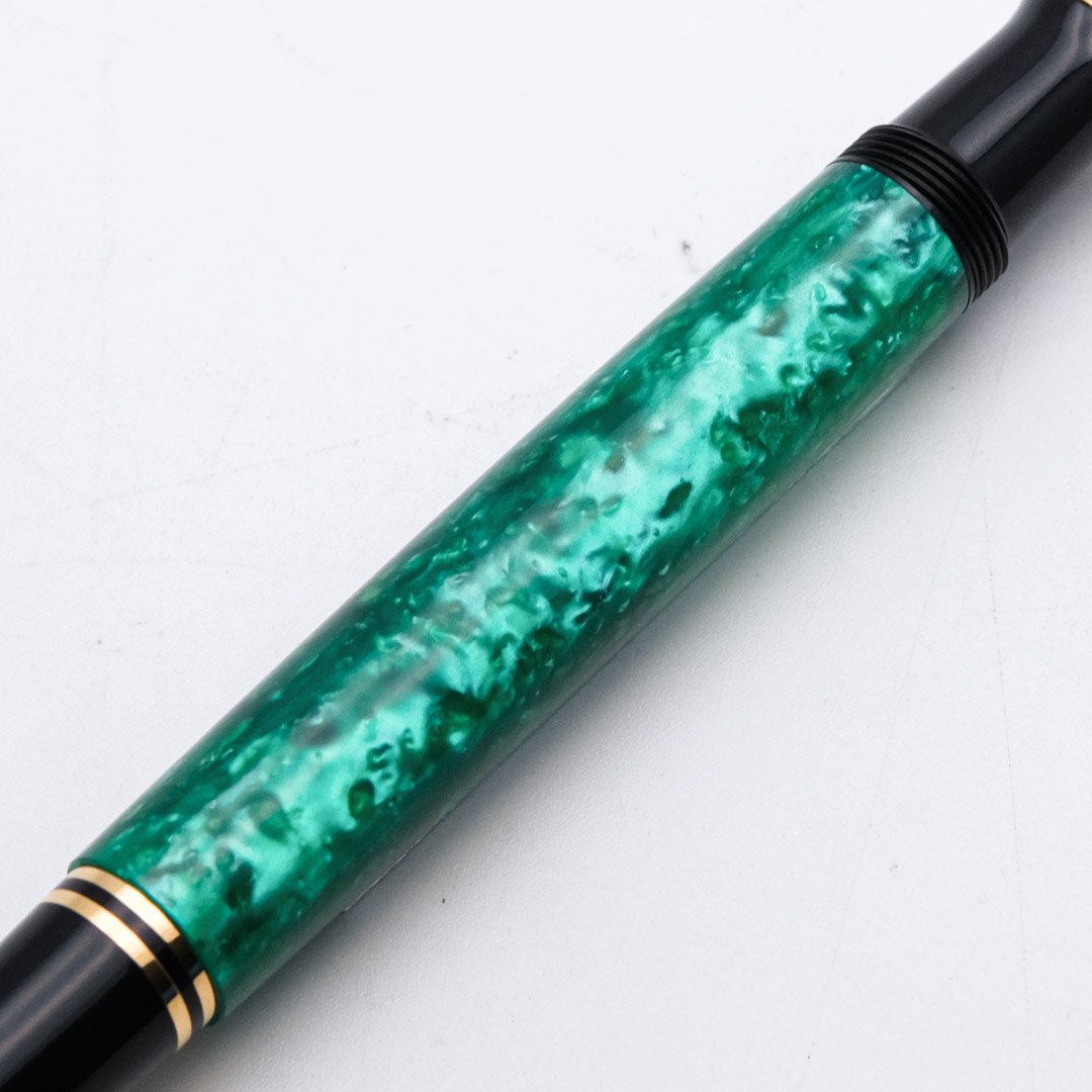 PE0051-52 - Pelikan - m600 Vibrant Green - Collectible fountain pens & more