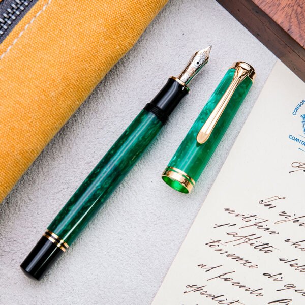 PE0051-52 - Pelikan - m600 Vibrant Green - Collectible fountain pens & more