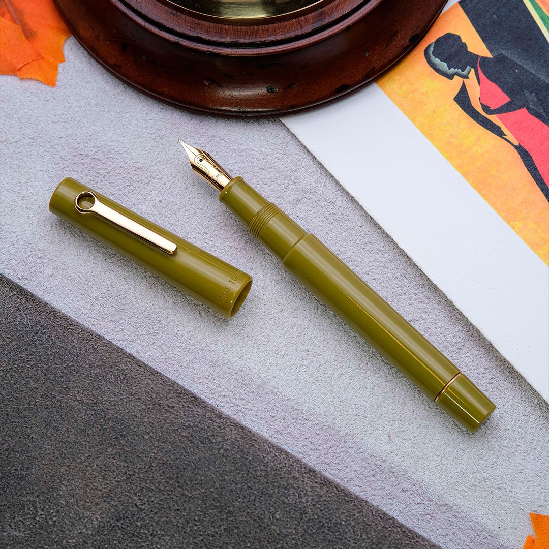 OM0146 - Omas - Tokyo - Olive Green - Collectible fountain pens & more -1-3