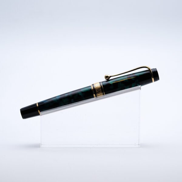 AU0051 - Aurora - Optima Green Auroloide - Collectible fountain pens & more-1