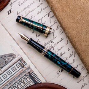 AU0051 - Aurora - Optima Green Auroloide - Collectible fountain pens & more-1