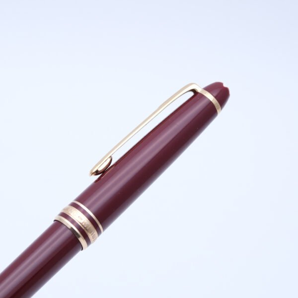 MB0569 - Montblanc - Classique Bordeaux - Collectible fountain pens & more-1