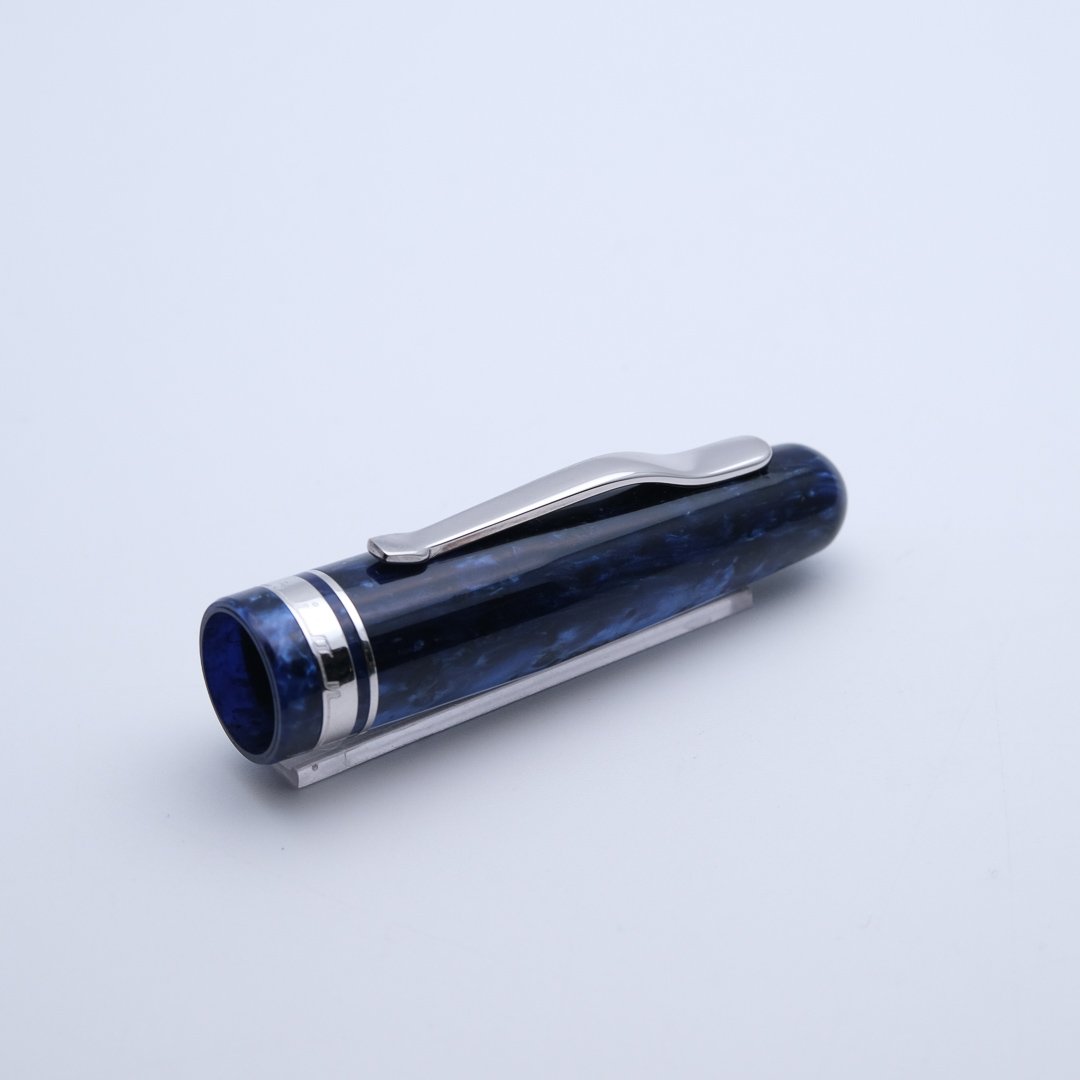 DE0077 - Delta - Fusion Blue - Collectible fountain pens & more-1