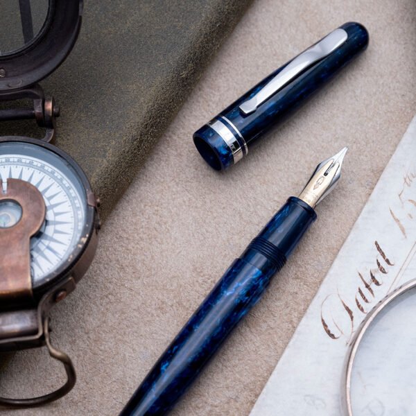 DE0077 - Delta - Fusion Blue - Collectible fountain pens & more-1