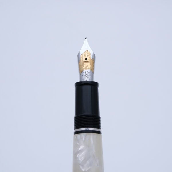 MB0683 - Montblanc - Fitzgerlad - Collectible fountain pens & more.