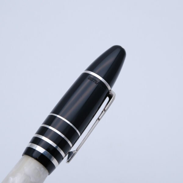 MB0683 - Montblanc - Fitzgerlad - Collectible fountain pens & more.