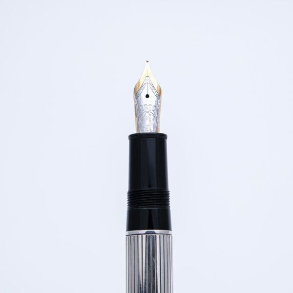 MB0629 - Montblanc - 147 Traveller Solitaire Pinstripe - Collectible fountain pens and more -1-3