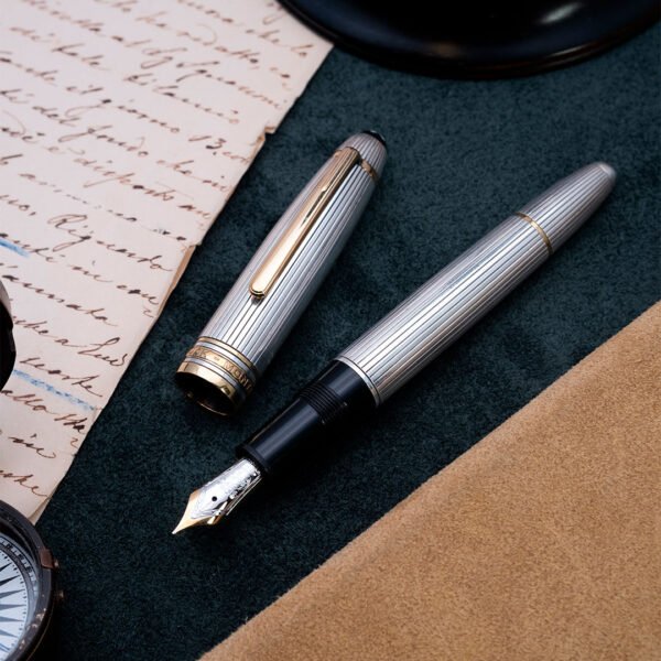 MB0629 - Montblanc - 147 Traveller Solitaire Pinstripe - Collectible fountain pens and more -1-3