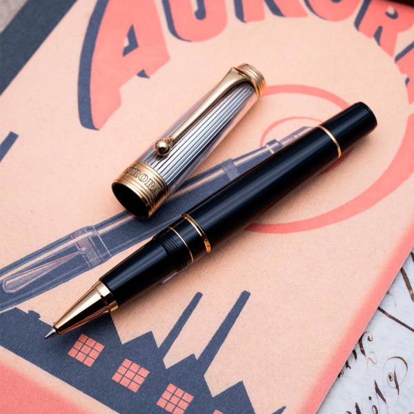 AU0049 - Aurora - Ultima Lira - Collectible fountain pens & more -1