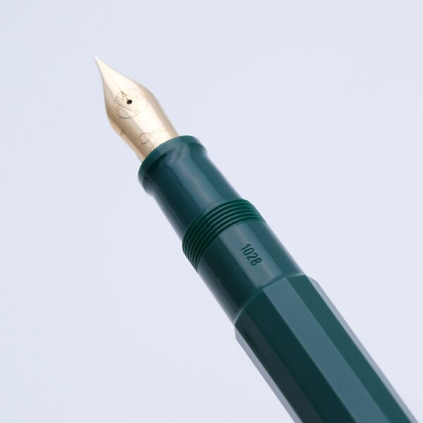 OM0202 - Omas - Fao Gio Pomodoro N°1028 - Collectible fountain pens & more