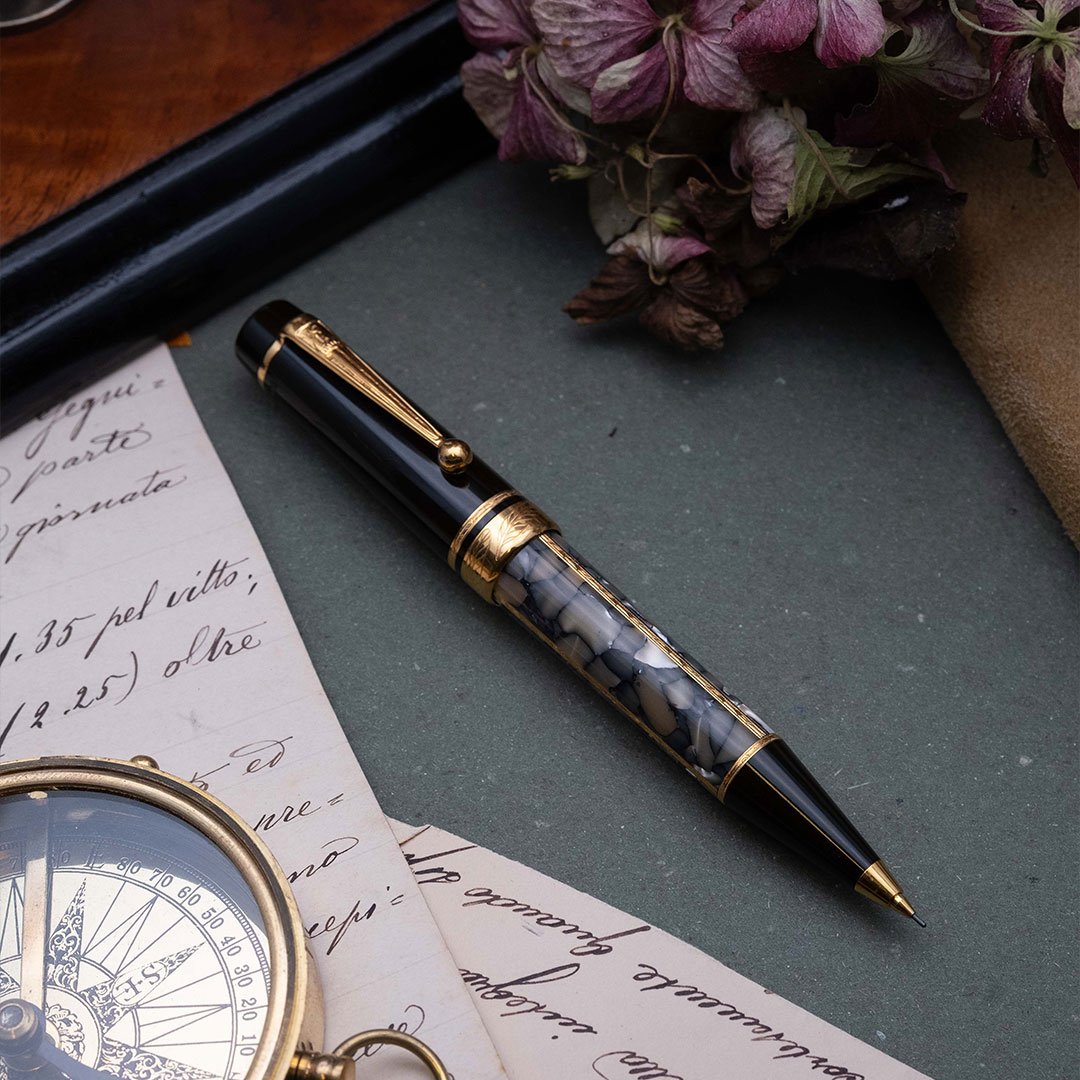 MB0674 - Montblanc - Writers Edition: Alexandre Dumas Father signature - Collectbile fountain pens and more1