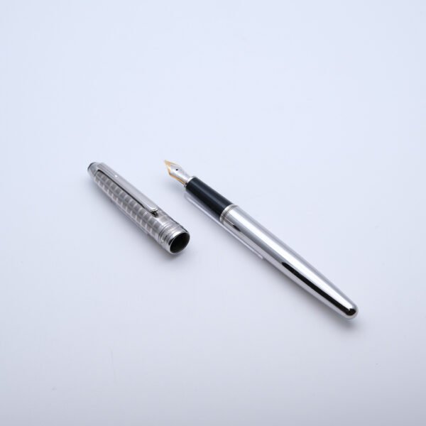 MB0709 - Montblanc - 145 Solitaire Stainless Steel 2 - Collectbile fountain pens and more - 1