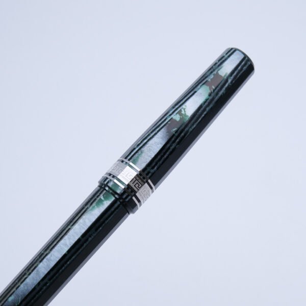 OM0194 - Omas - Paragon Arco Green - Collectible fountain pens & more -1