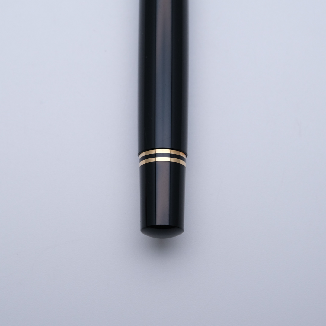 PE0058 - Pelikan - m450 Black '98-'01 - Collectible fountain pens & more -1-2