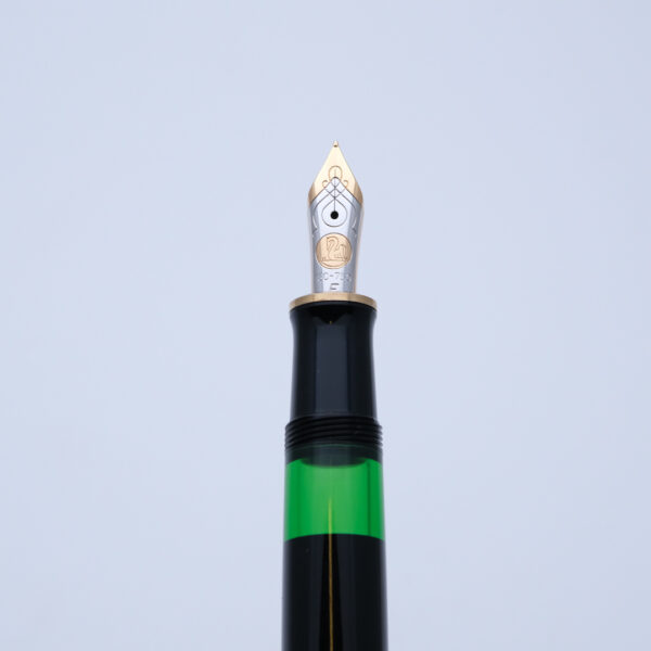 PE0058 - Pelikan - m450 Black '98-'01 - Collectible fountain pens & more -1-2