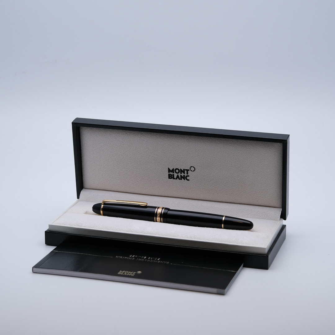 MB0536 - Montblanc - LeGrand Gold Finish - Collectible fountain pen & More-1